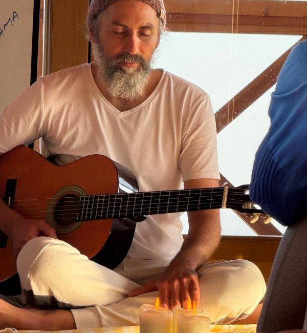 Satmukh-Gitarre